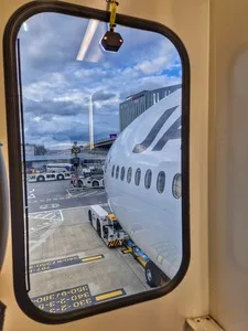 Japan Airlines Nastupovanie