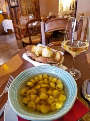 tortellini in brodo